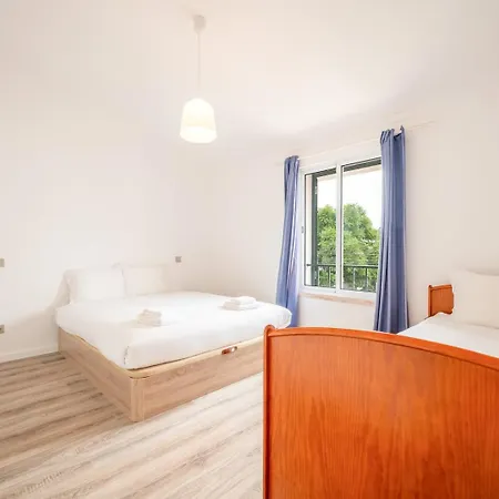 Guestready - Casa E Estudio Azeitao 아파트 세투발